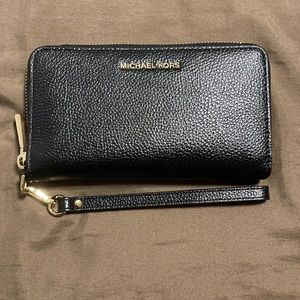 Michael Kors Large Phone Wristlet